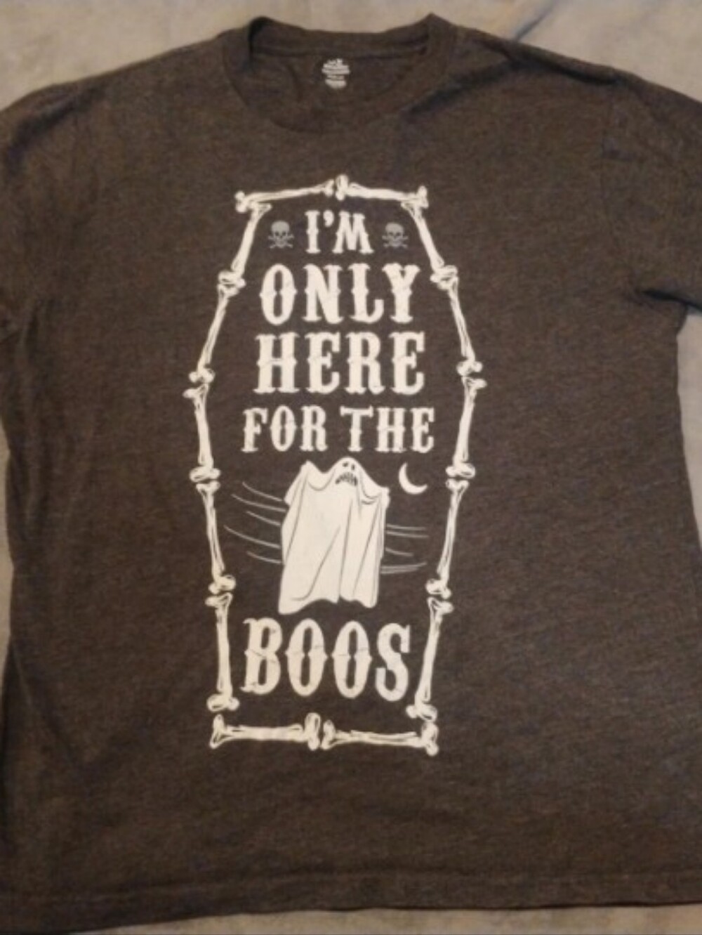 Way To Celebrate Halloween I'm Only Here For The Boos Graphic Tee - M